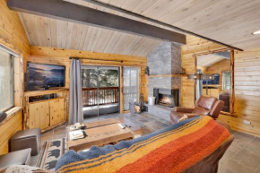 Smith Chalet at Snow Summit- Furnished Resort Condo- Foosball- Walk To Lifts